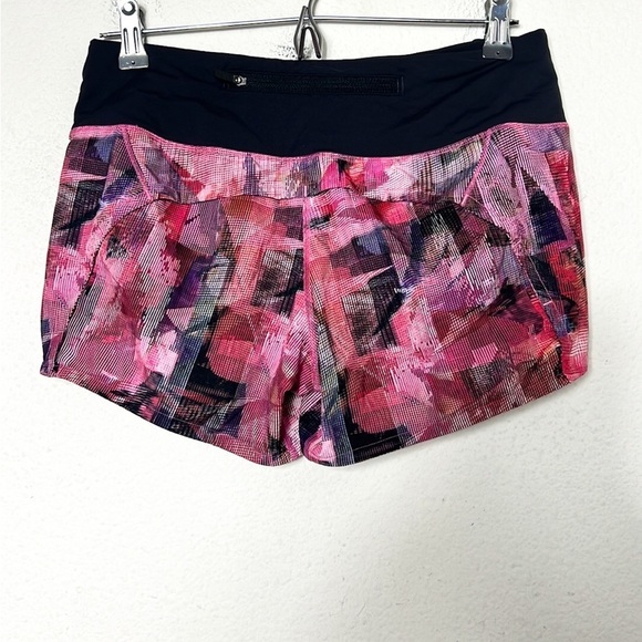 Lululemon Run Times Short II *4" - Picture 3 of 6